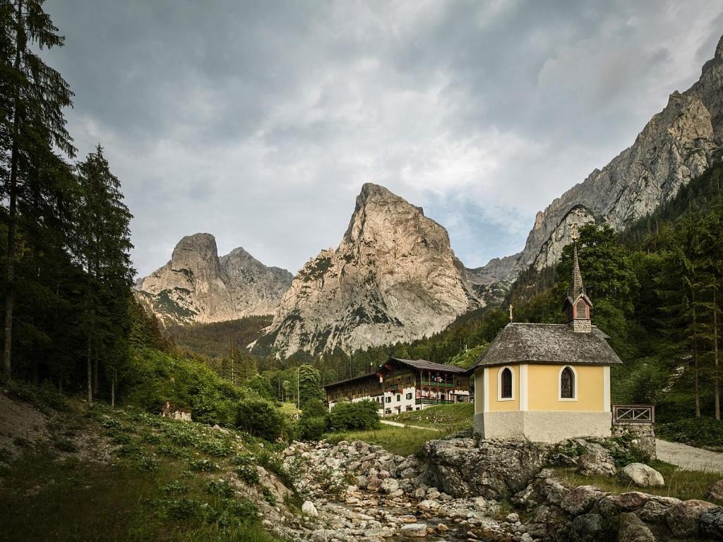 Gasthaus Hotel Oberwirt Ebbs Exterior foto